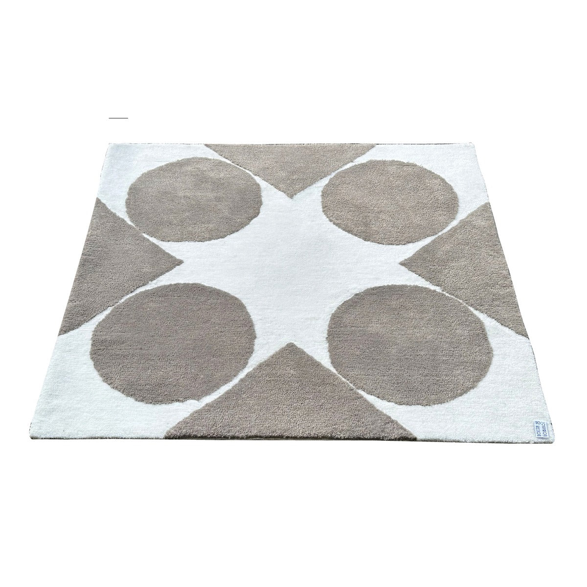 Geometric Square Rug — Four Circles