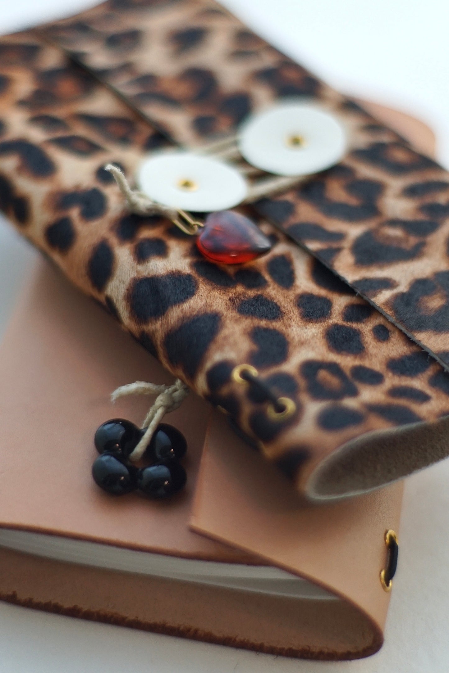 Leather Notebook – Handmade Refillable Journal in Vegetable Tanned