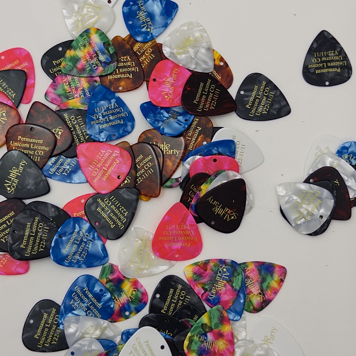 Acetate Guitar Picks — Set of 8 Colours