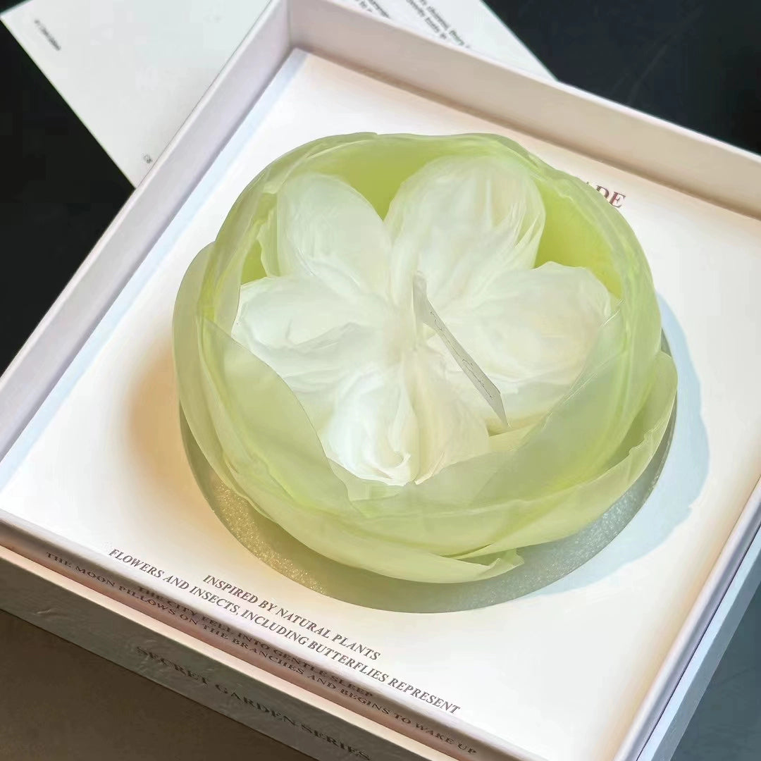 Handmade scented candle rain lotus peony flower premium gift box