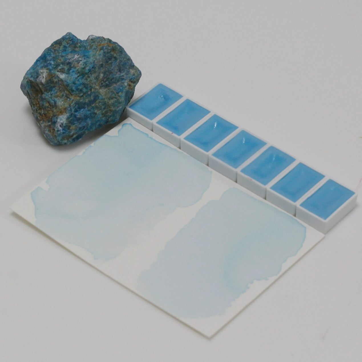 Blue ApatiteGenuine Natural Mineral Solid Handmade Watercolor Pigment Ice Blue