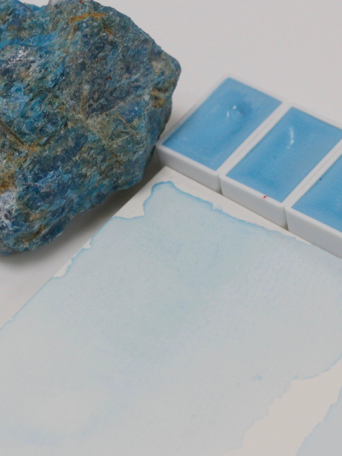 Blue ApatiteGenuine Natural Mineral Solid Handmade Watercolor Pigment Ice Blue