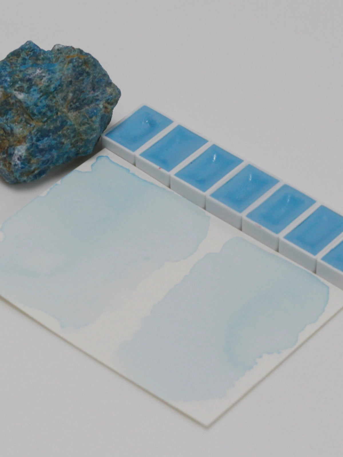 Blue ApatiteGenuine Natural Mineral Solid Handmade Watercolor Pigment Ice Blue